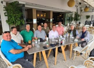 ΣΥΝΑΝΤΗΣΗ ΜΕ ΜΕΛΗ ΚΑΙ ΦΙΛΟΥΣ ΤΗΣ ΚΥΚΛΙΚΗΣ ΔΗΜΟΚΡΑΤΙΑΣ ΣΤΗΝ ΣΑΜΟ Συνεδρίαση για κυκλική δημοκρατία και βιώσιμες λύσεις.