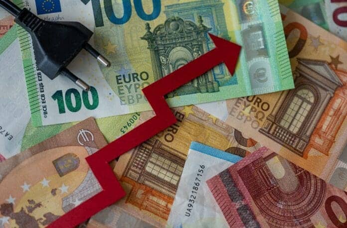 Ανάπτυξη οικονομίας. Οικονομική ανάπτυξη, κυκλική δημοκρατία και βιώσιμη οικονομία.