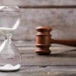 Η Χρονική Παθογένεια της Ελληνικής Δικαιοσύνης: Διάγνωση – Μεταρρυθμιστική Πορεία και Στρατηγικές Επιτάχυνσης Ολόγραμμα για κακούς χειρισμούς.