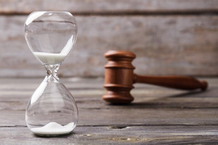 Χρονόμετρο δικτατορίας. Ολόγραμμα για κακούς χειρισμούς.