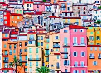 ΦΟΥΣΚΑ ΑΚΙΝΗΤΩΝ – Η ΚΥΒΕΡΝΗΣΗ ΤΗΣ ΑΝΕΠΑΡΚΕΙΑΣ ΧΑΝΕΙ ΕΚΑΤΟΜΜΥΡΙΑ ΕΣΟΔΑ! Ζωντανά πολυχρωματικά σπίτια στην ιταλική παραλία, Κυκλική Δημοκρατία, βιώσιμη ανάπτυξη.