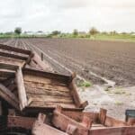 Η Πτώση της ΝΔ: Αγροτικά Μπλόκα και Σκάνδαλα Γκρεμίζουν το 25%! Η ΚΥΚΛΙΚΗ ΔΗΜΟΚΡΑΤΙΑ Απαιτεί Αλλαγή! Κοινωνική πρόοδος και βιώσιμη ανάπτυξη στην Κυκλική Δημοκρατία.