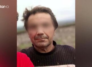 ΑΥΤΟΚΤΟΝΙΑ ΚΤΗΝΟΤΡΟΦΟΥ ΣΤΗΝ ΠΙΕΡΙΑ Άτομο σε δημόσια συζήτηση, εικονογράφηση συμμετοχής και δημοκρατίας.