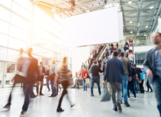 Η Ανακύκλωση της Κοροϊδίας: Πλεονάσματα από το Υστέρημα του Λαού
