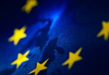 Το Μεγάλο Ψέμα της «Τέλος της Επιτήρησης»: Πανηγυρίζουν για τις Αλυσίδες που μας Φόρεσαν και τις Βαφτίζουν «Οικονομική Ελευθερία»!